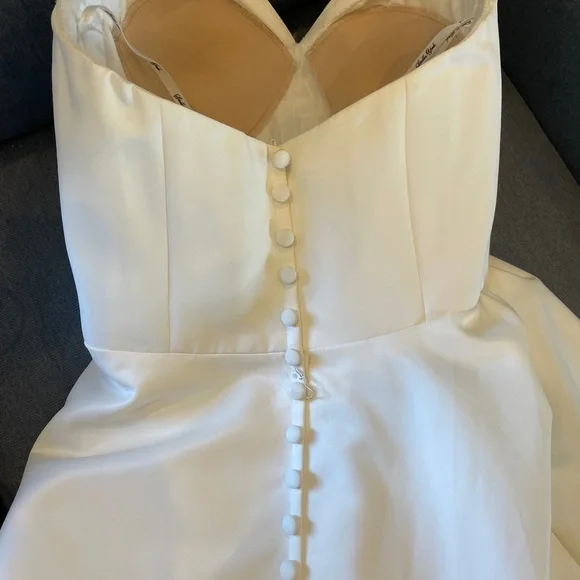 🌟💜🌟STELLA YORK Ivory Wedding Dress with Detachable Sleeves Altered to Sz 2 - Picture 13 of 14